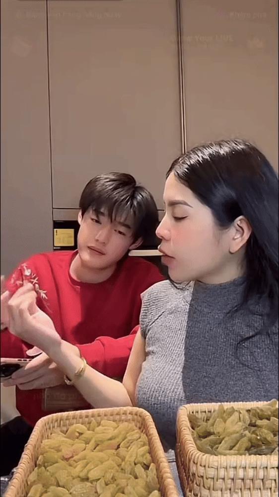 Câu nói xé lòng của con chồng khi thấy Hằng Du Mục bị bố đánh đập dã man-3