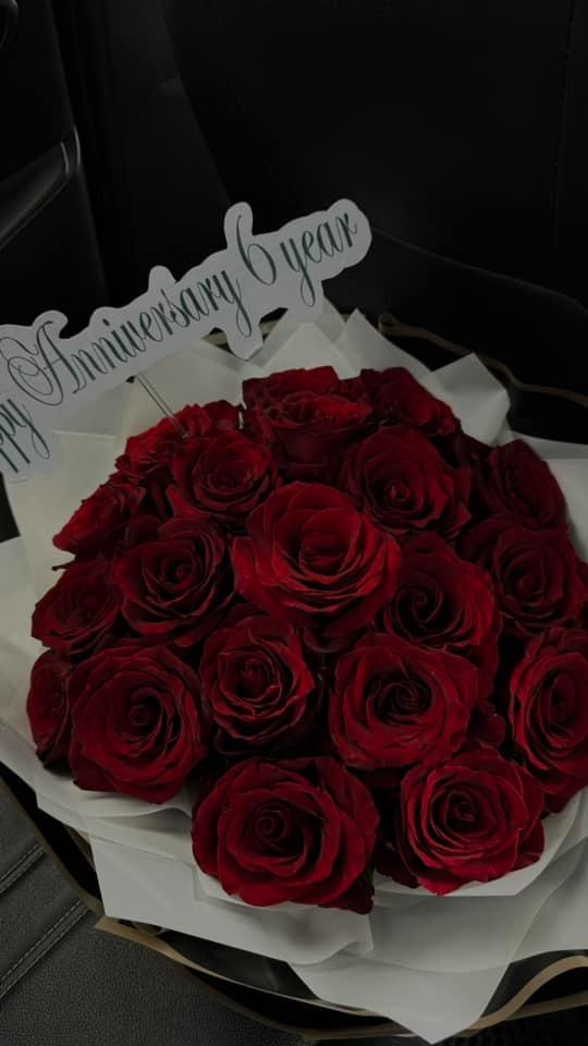 Bạn gái Đặng Văn Lâm khoe nhẫn cầu hôn-3