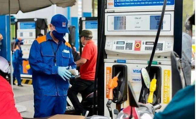 Giá xăng tăng từ 15h chiều nay-1