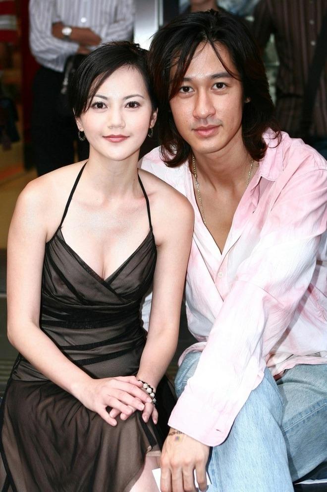 Nam thần đình đám một thời quỳ gối trước cửa đài truyền hình xin được đóng phim-2