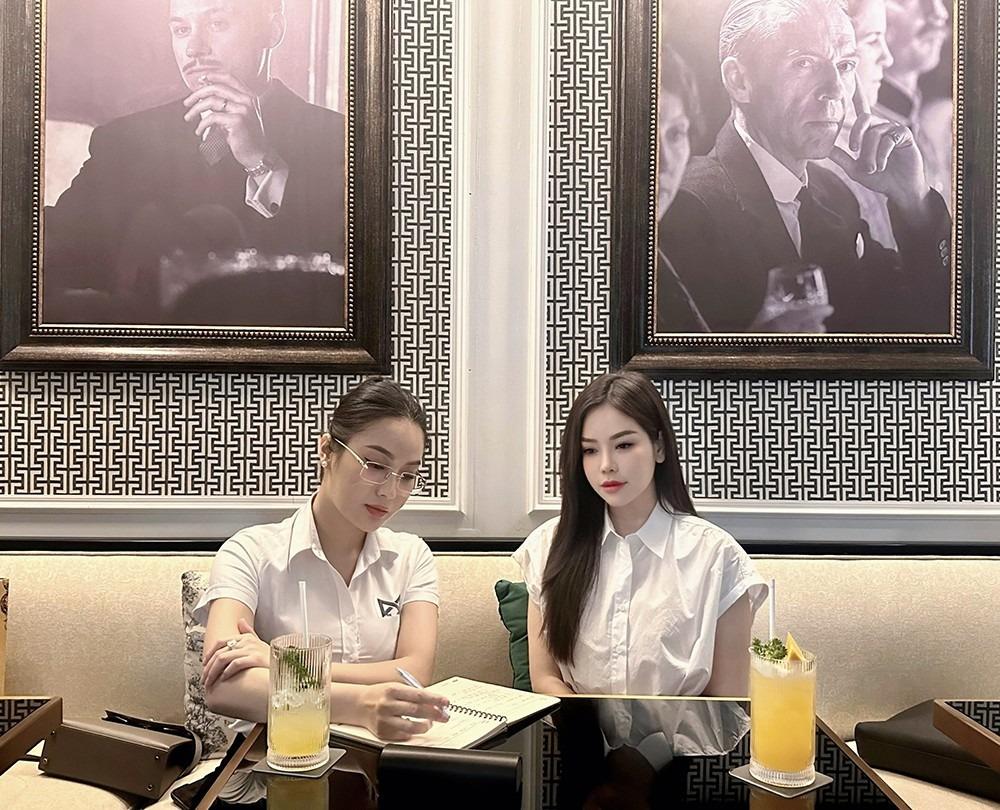 Một ngày cùng con dâu tỷ phú Hoàng Kiều: Rời biệt thự 750 tỷ về Việt Nam làm CEO-4