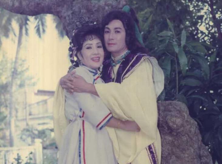 Bà hoàng cải lương U80 viên mãn bên chồng con-4