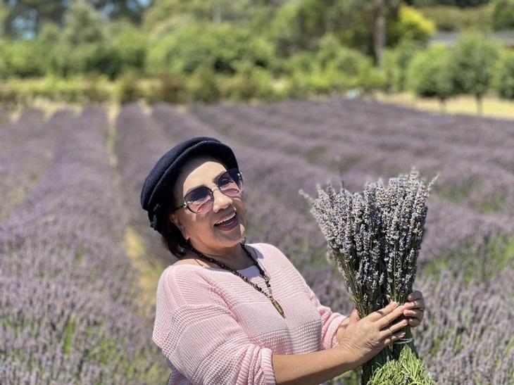 Bà hoàng cải lương U80 viên mãn bên chồng con-17