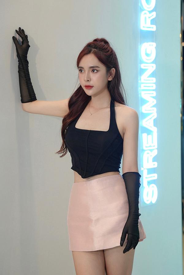 Sắc vóc đời thực của MC Euro Tú Anh-6