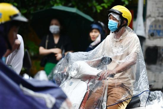 Dự báo thời tiết 22/6/2024: Hà Nội mưa giông, dứt nắng nóng gay gắt