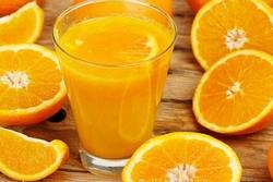 Những ai không nên uống nước cam?