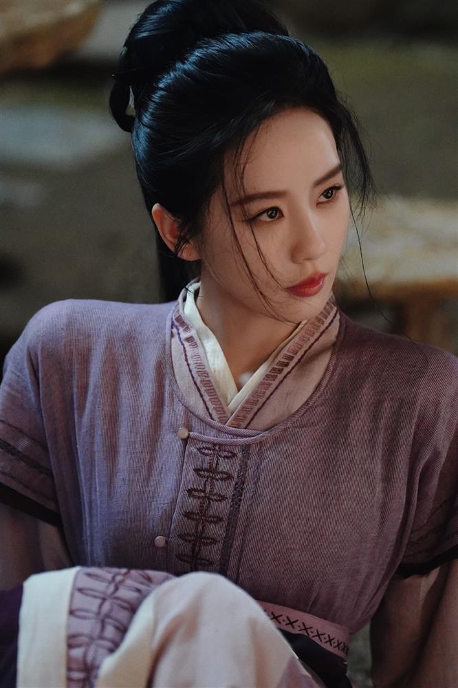 Lưu Thi Thi rạng rỡ ở tuổi U40, xứng đáng với danh xưng mỹ nhân cổ trang hàng đầu của Cbiz-8