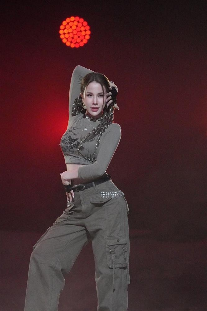 LUNAS tỏa sáng ở Trung Quốc: Người múa cột mạo hiểm, người gảy đàn tranh điêu luyện-4