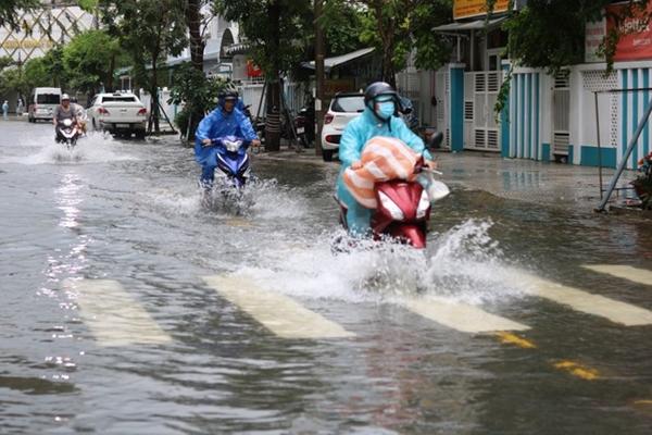 Miền Trung, Nam Bộ đón mưa rất lớn-1