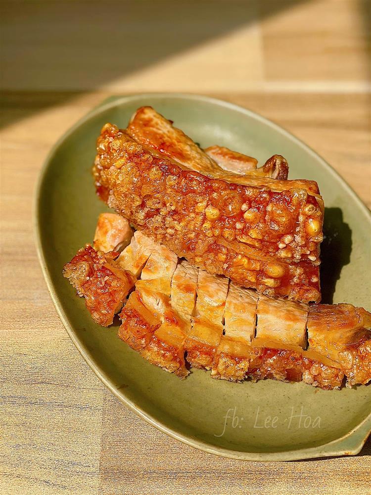 Làm thịt ba chỉ không cần ướp mà vẫn đậm vị, bì giòn tan, thịt mềm ngọt, càng ăn càng mê-4