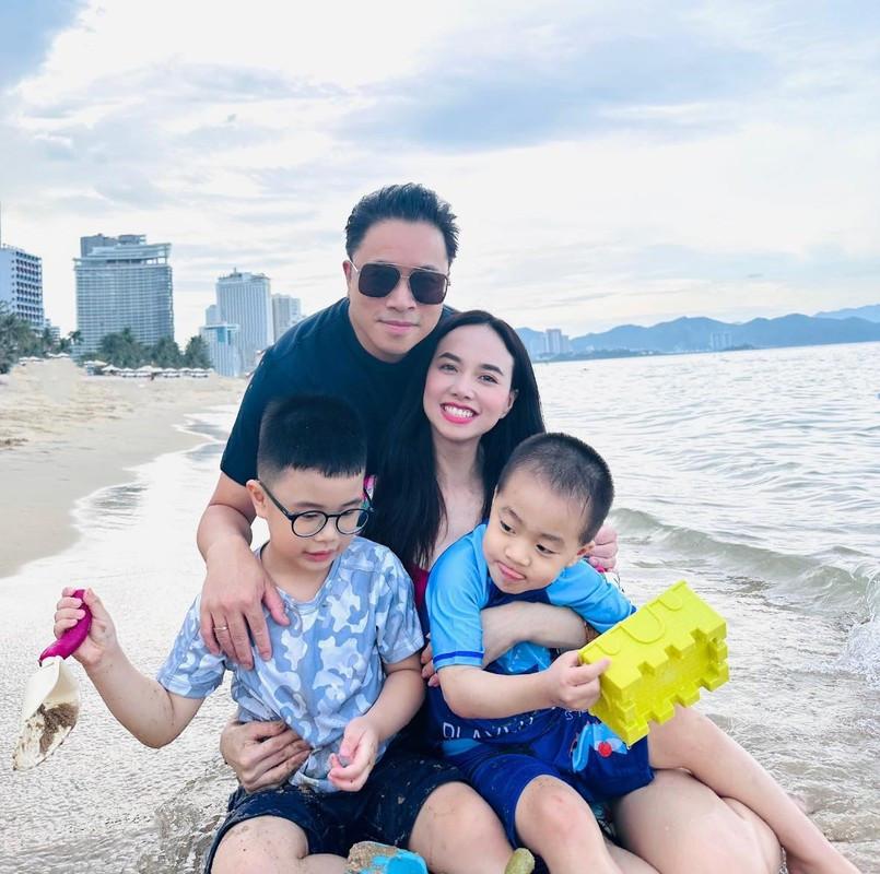 Hoa khôi Tây Đô kết hôn cùng đạo diễn triệu đô màn ảnh Việt: Đặt tên cho con trai họ Vũ vừa ấn tượng vừa hiếm có, ít người trùng-3