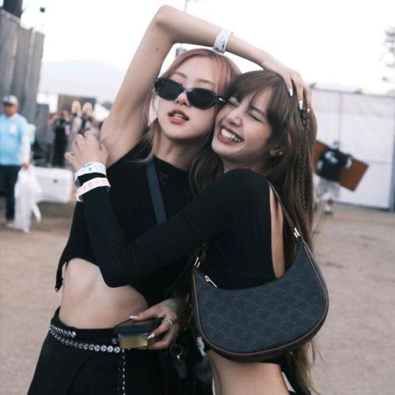 Rosé đã xem và đánh giá tạo hình mới nhất của Lisa-7