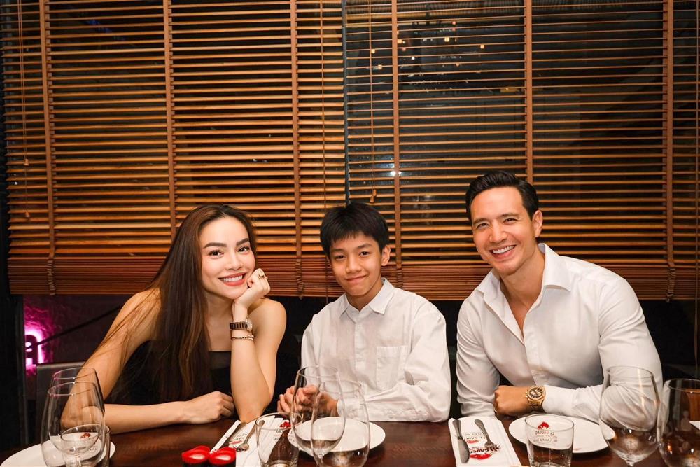 Cậu cả Subeo nhà Hồ Ngọc Hà đón sinh nhật 14 tuổi bên mẹ, chiều cao khủng sắp vượt cha dượng Kim Lý-1