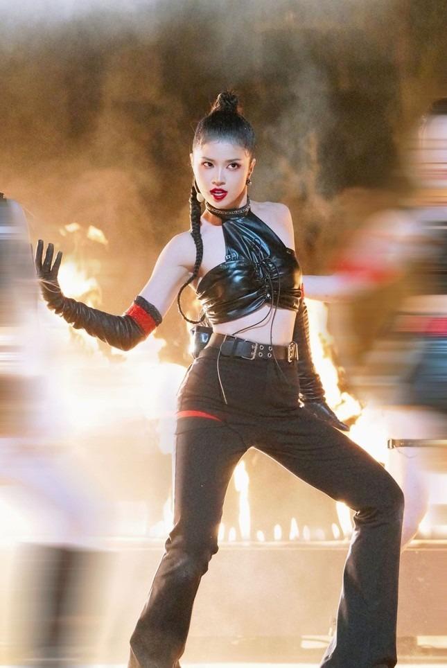 Suni Hạ Linh tiếp tục bùng nổ, chính thức vào chung kết Đạp gió 2024-3