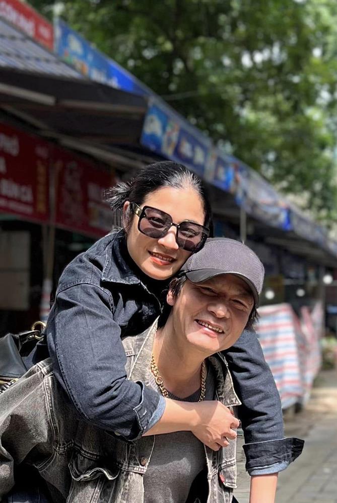 NSƯT Võ Hoài Nam gần 30 năm hạnh phúc bên vợ kém 12 tuổi và 4 con-3