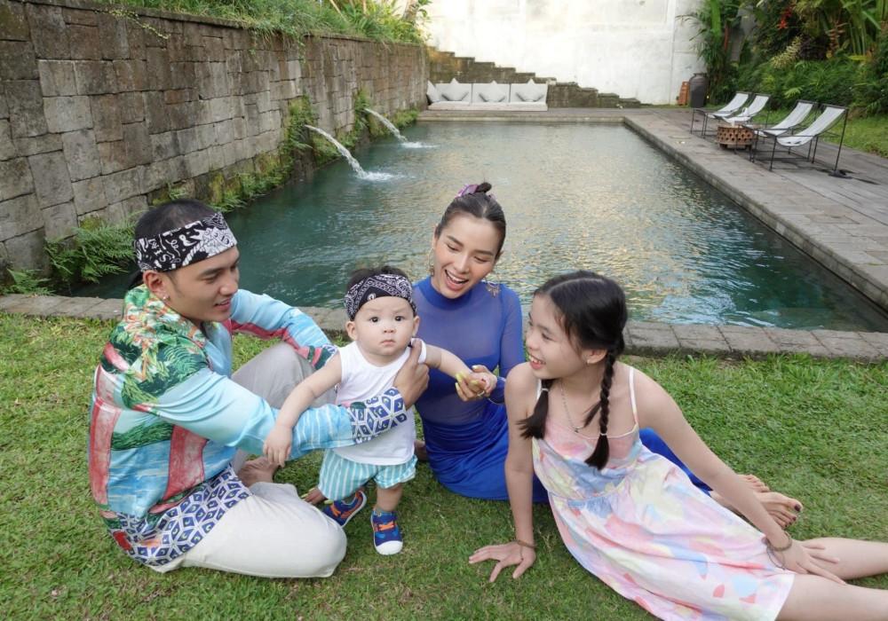 Phương Trinh Jolie tu tập, nghe pháp thoại và liên tiếp đón tin vui-4