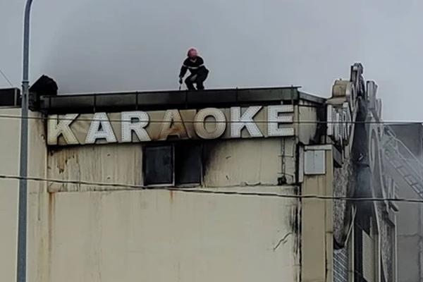 Truy tố 4 cựu cán bộ công an cùng 2 chủ doanh nghiệp vụ cháy karaoke An Phú-2