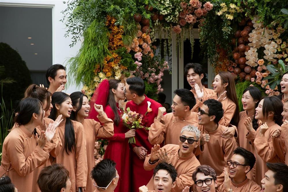 Không kém Midu, biệt thự của nhà chú rể cũng bề thế, ở khu đất vàng TP. Hồ Chí Minh-7