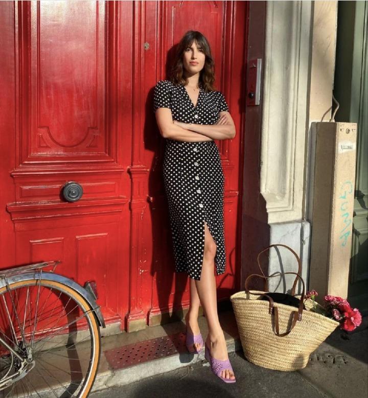 Trang phục quen mặt giúp các cô nàng dưới 1m60 cơi nới chiều cao-2