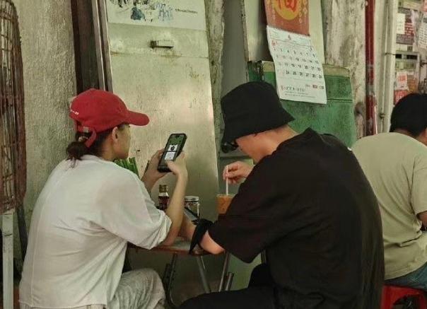 Kiều nữ trùm sòng bạc Ma Cao lần đầu lộ diện bên Đậu Kiêu, đập tan tin đồn rạn nứt hôn nhân-1