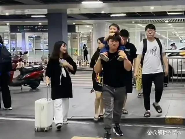 Nghỉ hè về nhà cậu chơi, 16 cháu ăn hết 8kg gạo/ngày khiến cậu khóc dở mếu dở: Bao giờ mới hết hè?-2