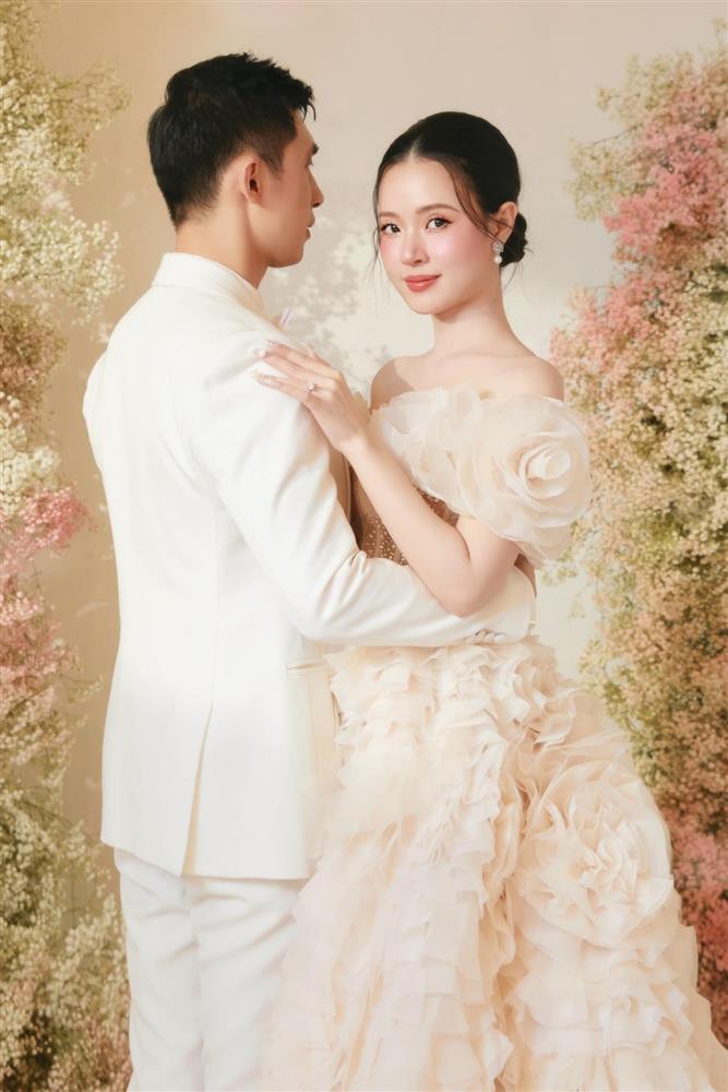 Midu khoe ảnh cưới ngọt ngào sau lễ Vu quy-7