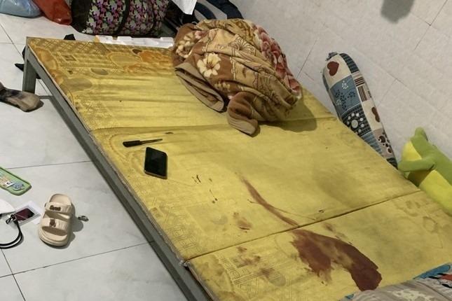 Án mạng trong quán cà phê ở TPHCM, đôi nam nữ tử vong-2