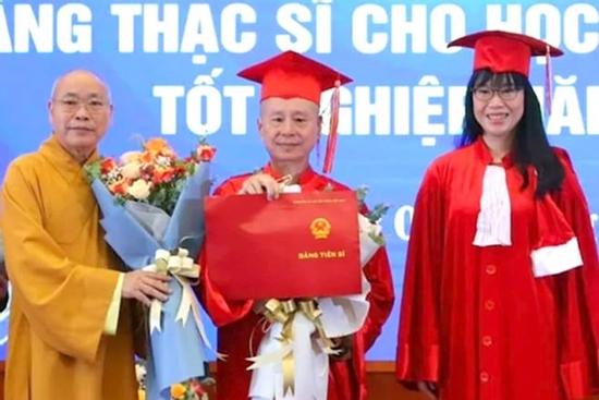 Bằng tiến sĩ của ông Thích Chân Quang: Chuyên gia nói bất thường, người hướng dẫn nói bình thường