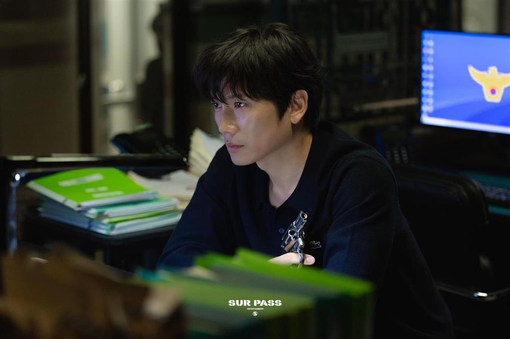 Diễn xuất nổi da gà của nam chính phim hot nhất Hàn Quốc lúc này-6