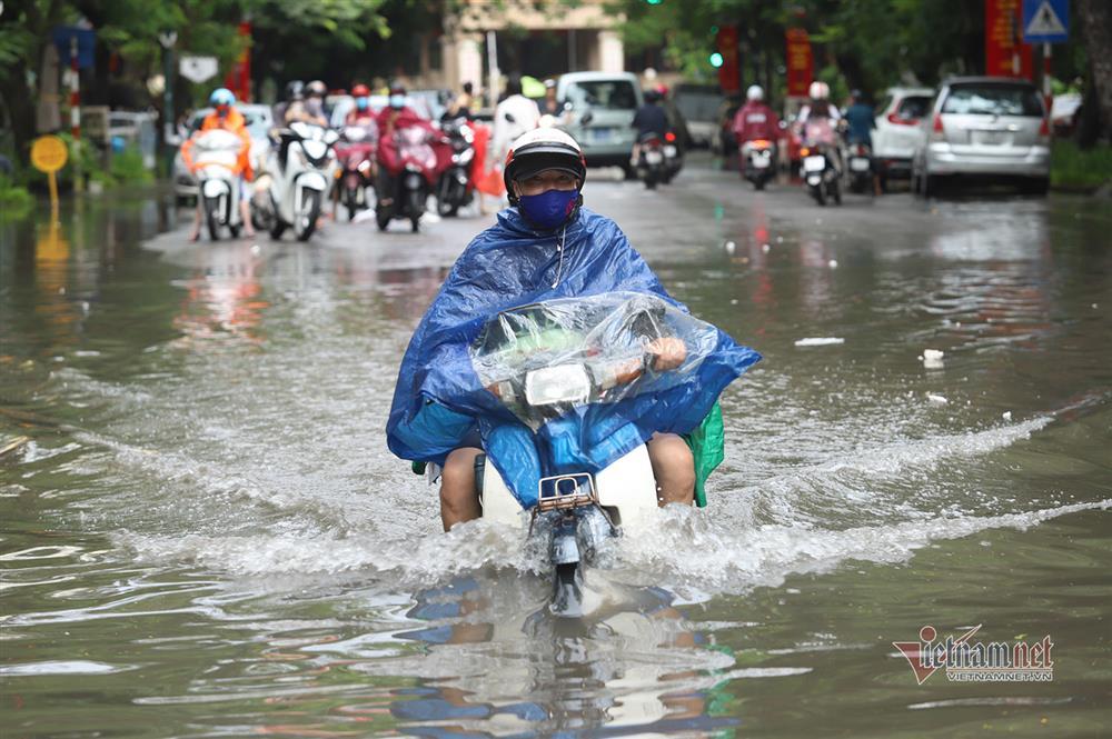 Dự báo thời tiết 26/6/2024: Bắc Bộ, Trung Bộ mưa to vào buổi sáng rồi giảm dần-1