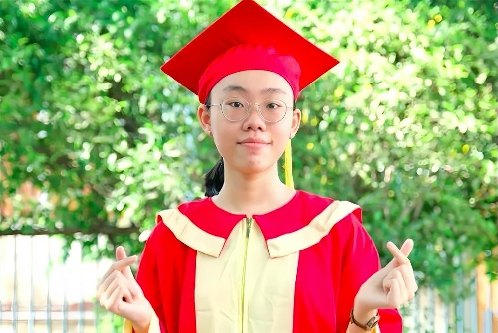 Tìm ra điểm chung của dàn thủ khoa thi vào lớp 10, có bạn không chọn học chuyên-4