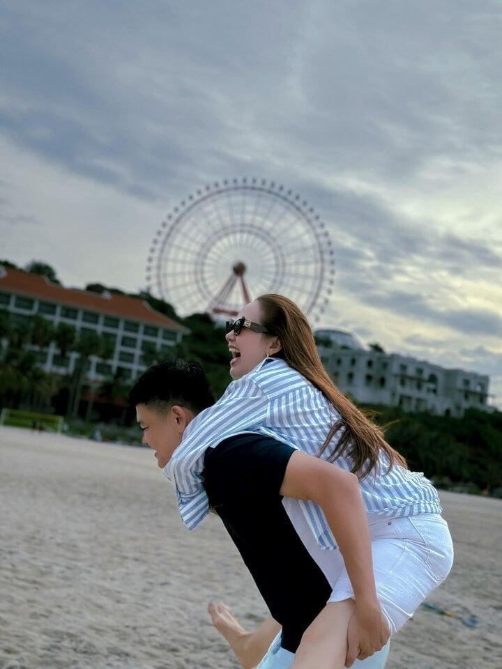 Sinh nhật Minh Hằng: Du lịch sang chảnh, chồng đại gia tặng vàng nguyên khối-1