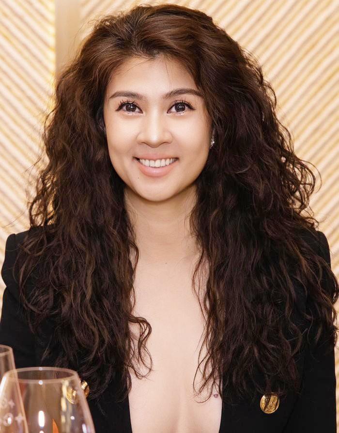 Diễn viên Kim Thư xinh đẹp, quyến rũ sau 12 năm ly hôn, ra đi trắng tay-3