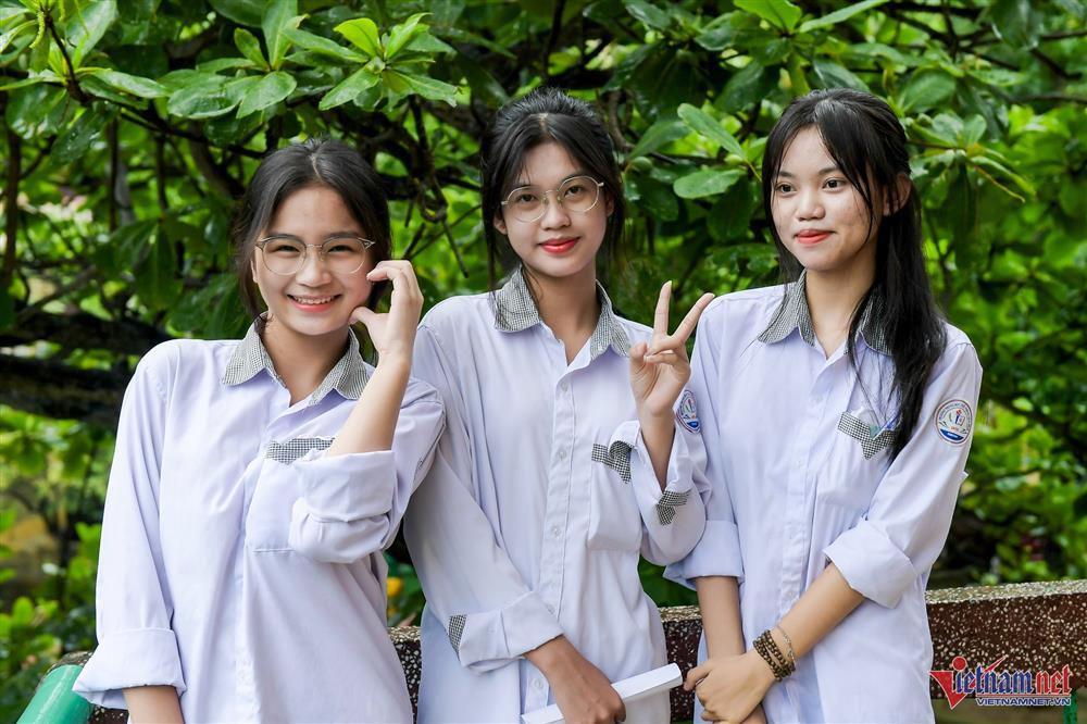 Hơn 1 triệu thí sinh hoàn thành bài thi Ngữ văn tốt nghiệp THPT 2024-9