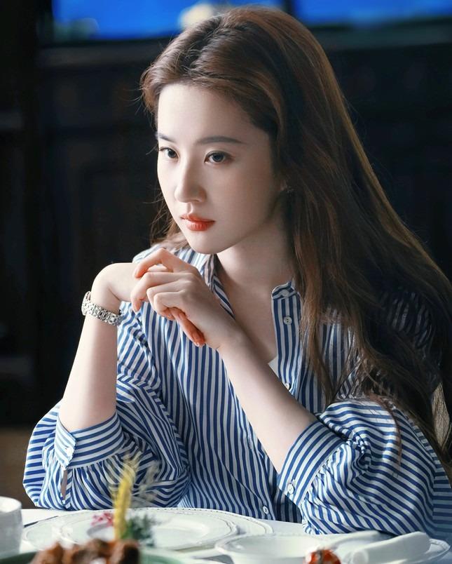 Phim của Lưu Diệc Phi ngập lỗi-16