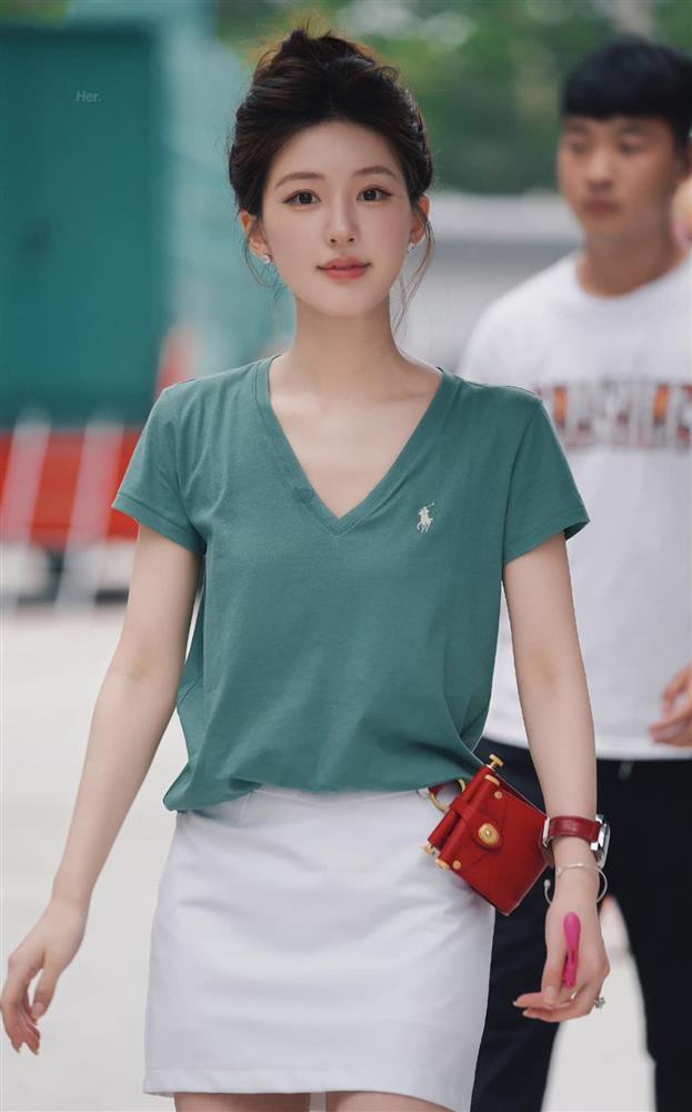 Vừa ghi thêm thành tích mới trong sự nghiệp, Triệu Lộ Tư bị chỉ trích vì lợi dụng người hâm mộ để kiếm lời-3