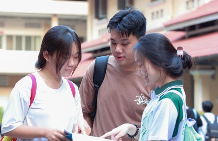 Đề Toán tăng độ khó, dự đoán hiếm điểm 9 - 10-1