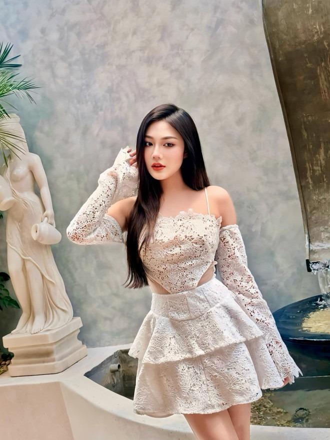 Mẹ mê xem Hoàn Châu Cách Cách đặt cho con gái cái tên vừa độc vừa đẹp-2