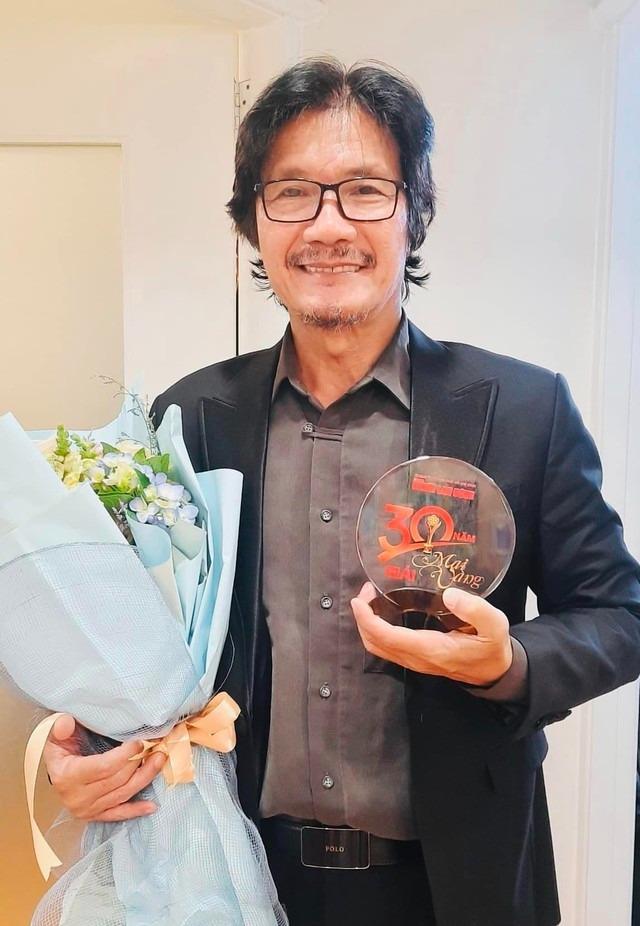 NSƯT là thầy nhiều sao Việt đình đám, cưới học trò kém 22 tuổi, ngoài 60 miệt mài lo cơm áo gạo tiền-1