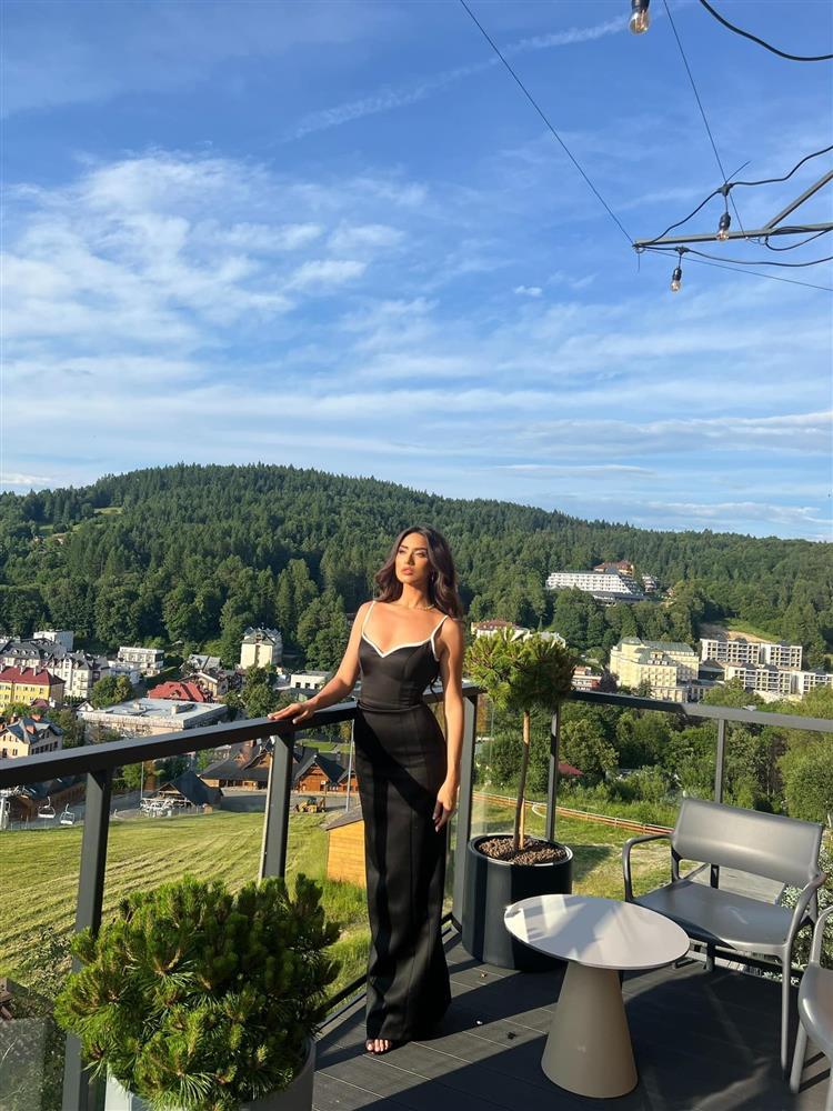 Đại diện Việt Nam ở Hoa hậu Siêu quốc gia bị chê phong cách thời trang-4