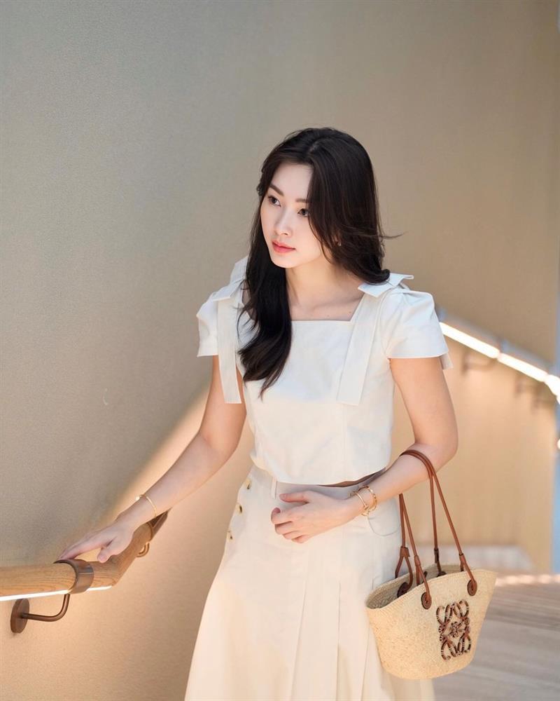 Hoa hậu Đặng Thu Thảo gợi ý 10 cách mặc đồ sáng màu, áp dụng đi du lịch càng đẹp-2