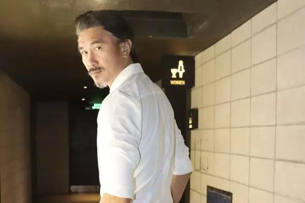 Da lở loét, chảy mủ sau xăm hình-3