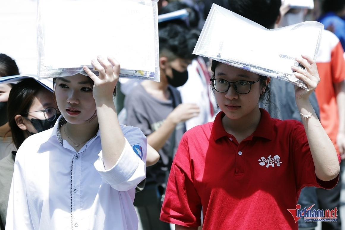 Đề thi môn Vật lý tốt nghiệp THPT 2024 chính thức-5