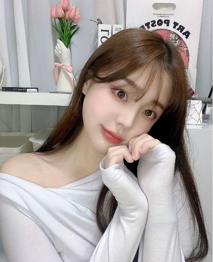 Học phụ nữ Hàn dưỡng ẩm 3 giây để mãi như tuổi 20-1