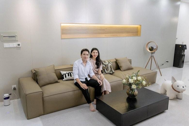 Vợ Phan Mạnh Quỳnh hé lộ điểm đặc biệt trong căn biệt thự biển Nha Trang, chia sẻ kinh nghiệm trồng cây trên sân thượng-1