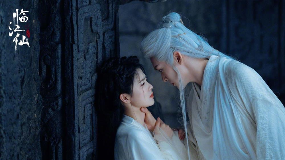 Bạch Lộc suýt ngất trên phim trường, nhưng phản ứng của nhân viên chiếm spotlight vì điều này-4