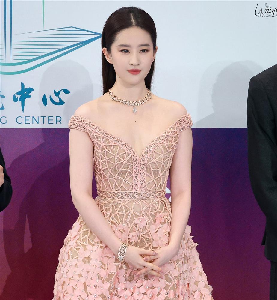 Lưu Diệc Phi nhạt nhòa-2