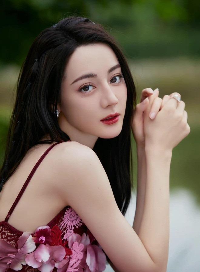 Phụ nữ có 1 trong 3 nét tướng này, trời định mang mệnh phú quý, một đời sống trong nhung lụa giàu sang-1