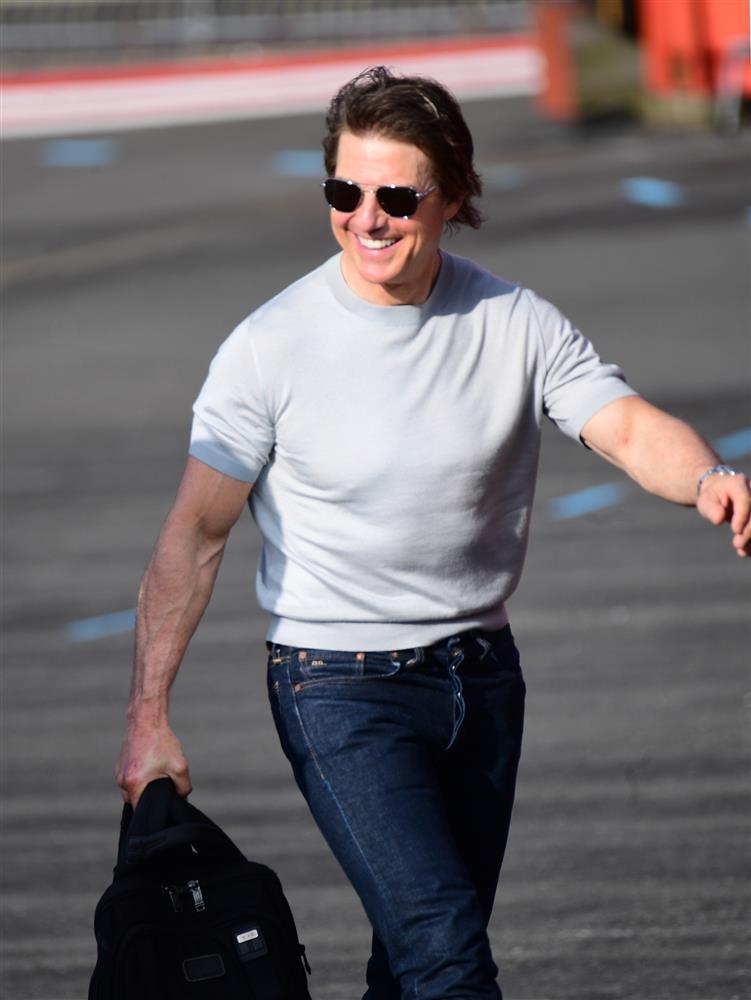 Tom Cruise làm gì khi con gái Suri đắm chìm trong tình yêu-13