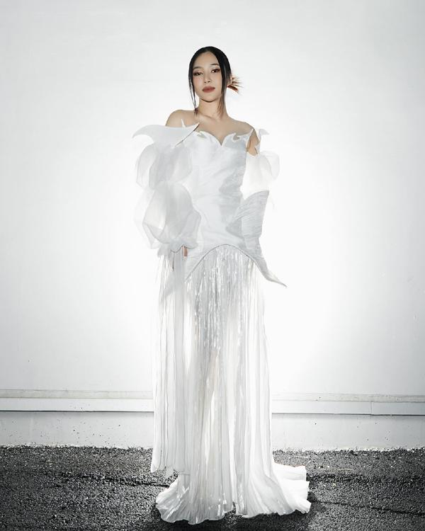 Sắc vóc Hương Tràm ra sao sau khi giảm cân?-6